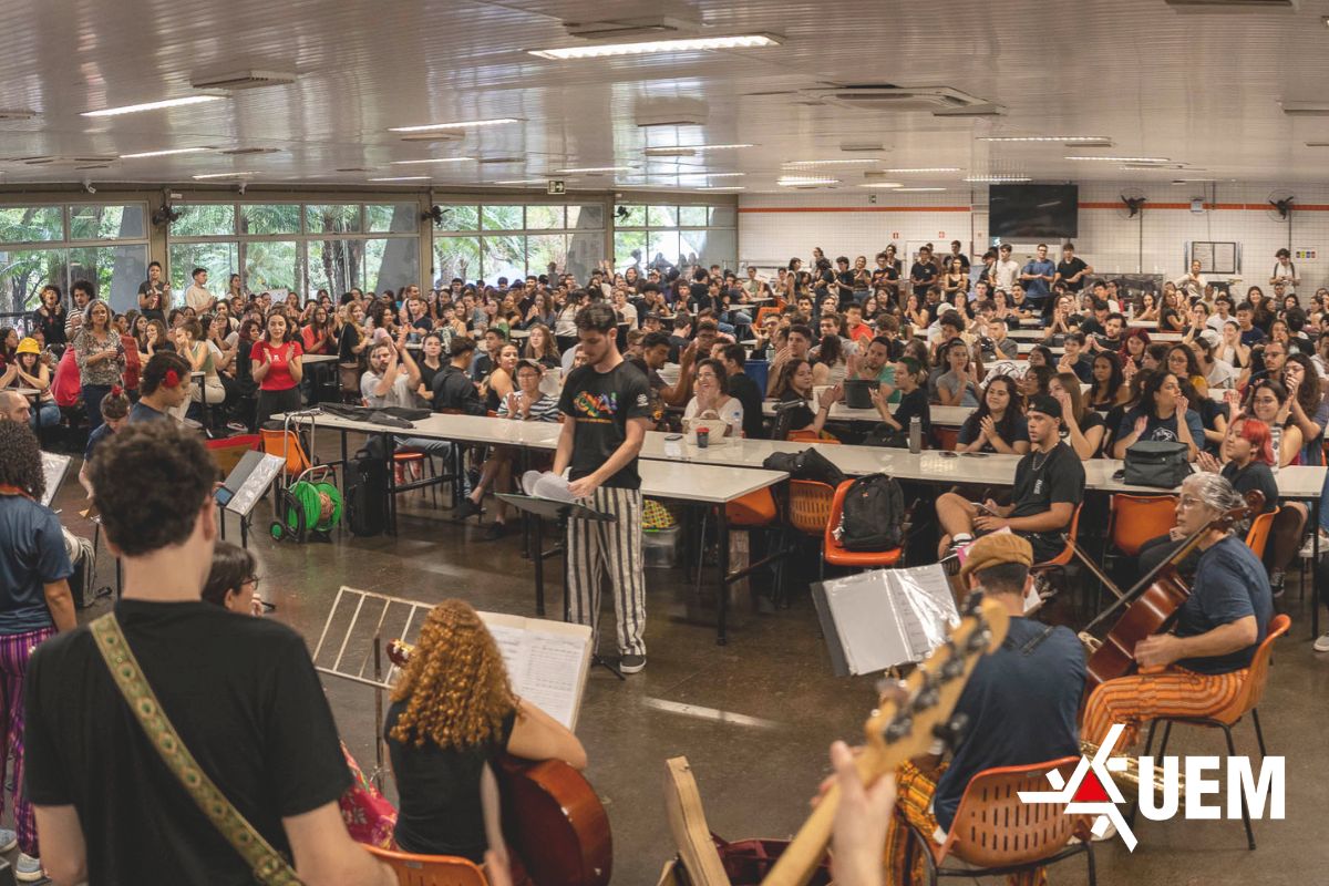 Calouros serão recebidos com programação que vai até quarta-feira (11); cerca de 3,4 mil são novos alunos