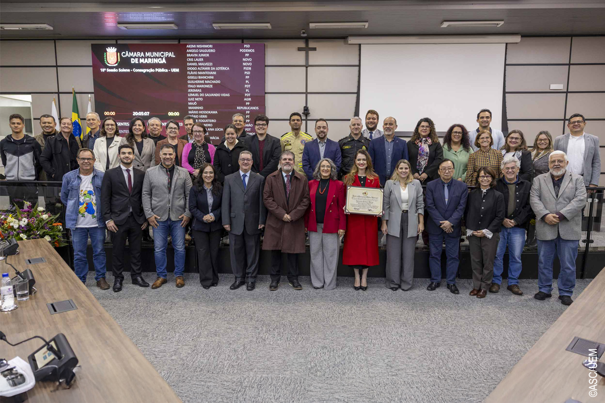 Homenagem pelos 55 anos é de autoria da vereadora Professora Ana Lúcia e foi entregue em sessão solene