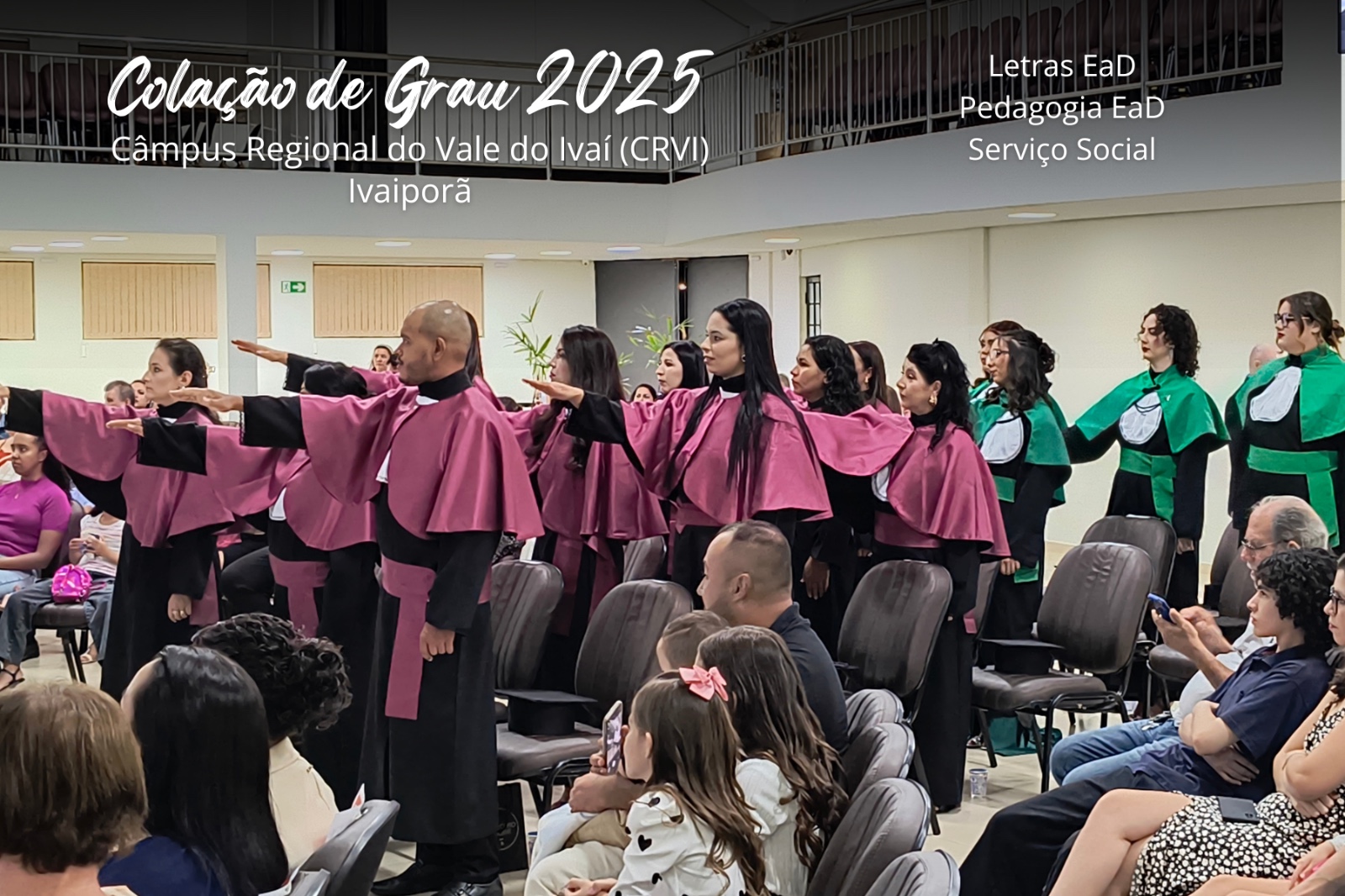 Quinze novos profissionais receberam o diploma durante cerimônia especial em Ivaiporã